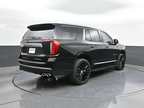 Used 2023 GMC Yukon Denali RWD image 11