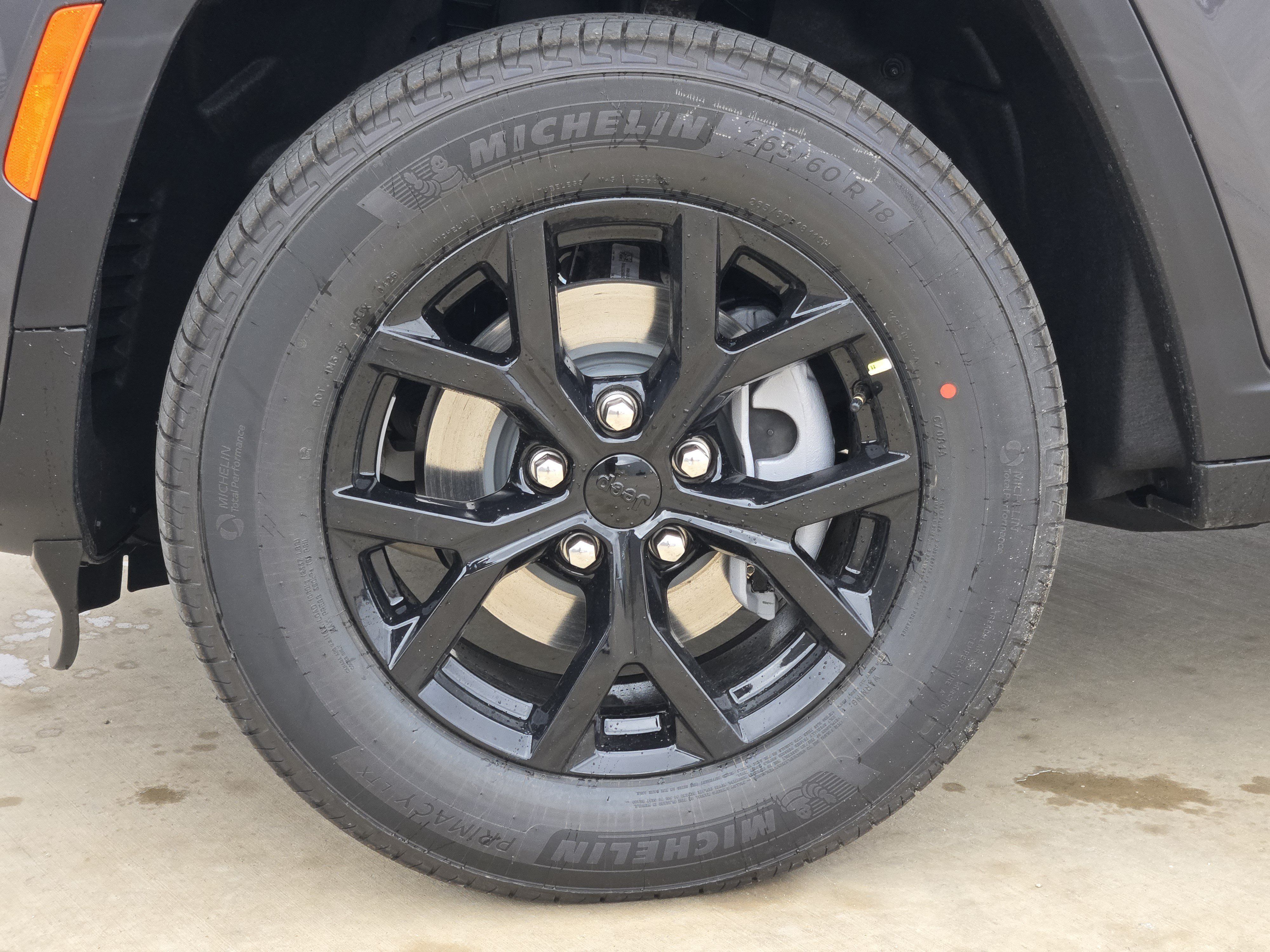 New 2026 Jeep Grand Cherokee Altitude AWD/4WD image 9