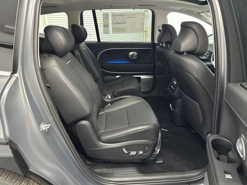 New 2026 Hyundai Ioniq 9 Limited image 17