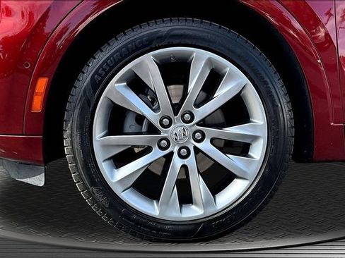 Used 2022 Buick Envision Avenir w/ Technology Package II AWD/4WD image 34