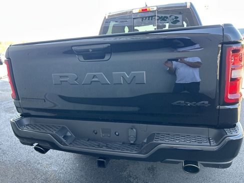 New 2026 RAM 1500 Big Horn AWD/4WD image 5