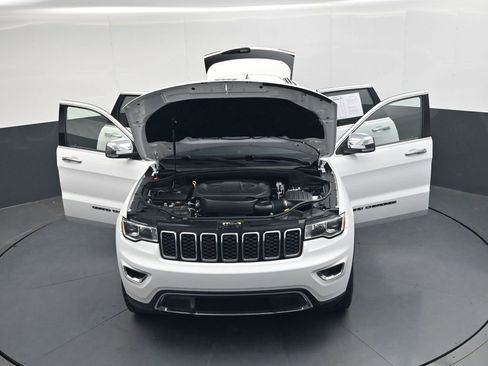 Used 2021 Jeep Grand Cherokee Limited AWD/4WD image 46
