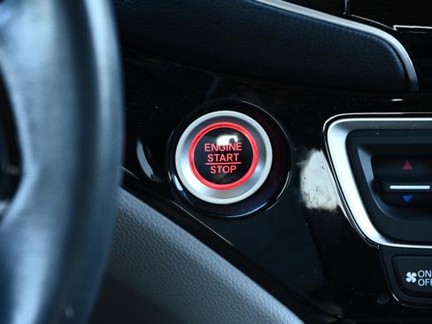 Used 2020 Honda Pilot Elite image 26