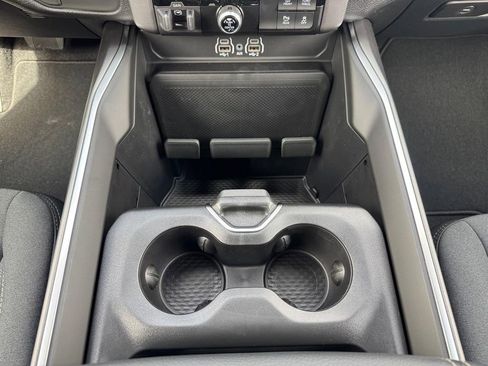 New 2026 RAM 1500 Express AWD/4WD image 14