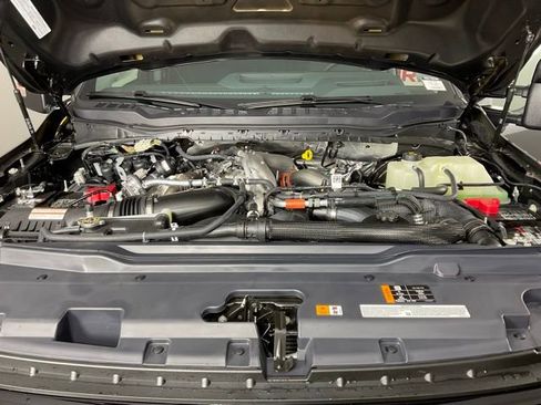 New 2026 Ford F250 Lariat w/ Black Appearance Package image 9