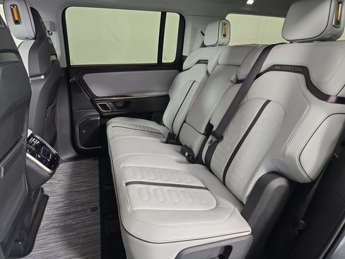 Used 2023 Rivian R1S Launch Edition AWD/4WD image 21