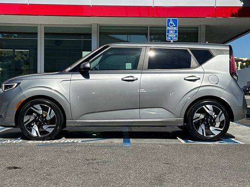 Used 2023 Kia Soul GT-Line w/ GT-Line Technology Package FWD image 7