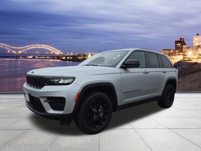 Used 2024 Jeep Grand Cherokee Altitude