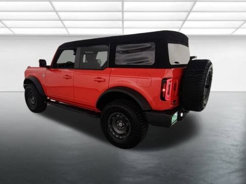 New 2024 Ford Bronco Outer Banks image 6