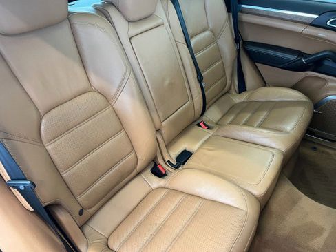 Used 2012 Porsche Cayenne Turbo AWD/4WD image 40