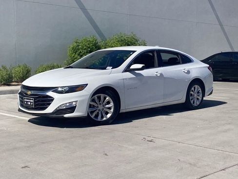 Used 2022 Chevrolet Malibu LT image 3