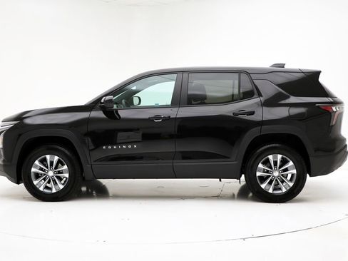 Used 2025 Chevrolet Equinox LT image 6