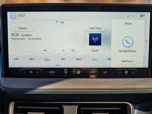 New 2025 Ford Maverick XL w/ 4K Tow Package image 22