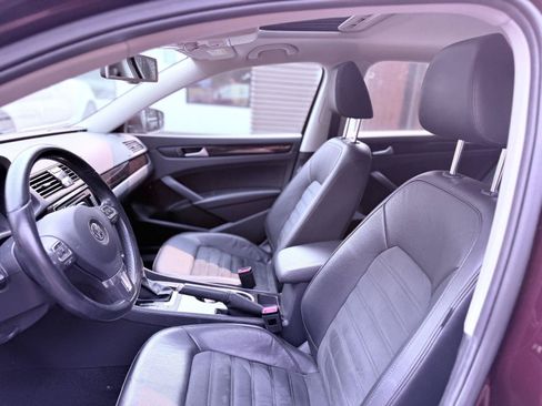 Used 2014 Volkswagen Passat TDI SEL Premium FWD image 7