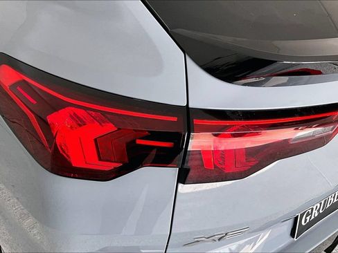 Used 2025 BMW X2 xDrive28i AWD/4WD image 36