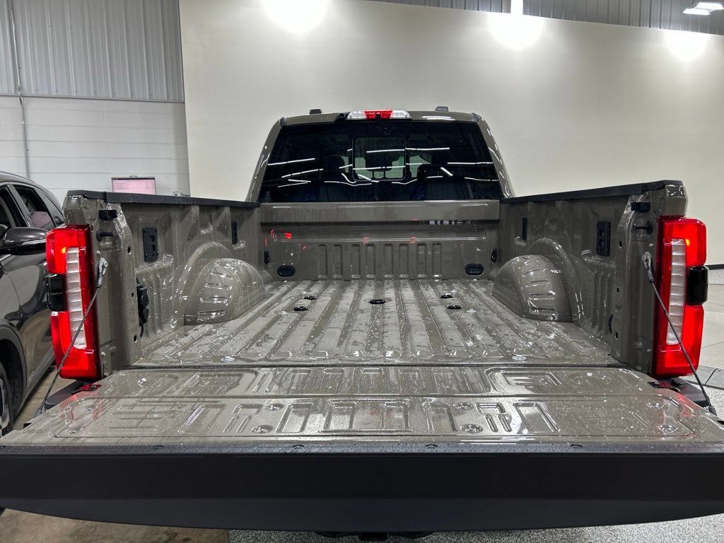 New 2027 Ford F250 Lariat w/ Lariat Premium Package AWD/4WD image 36