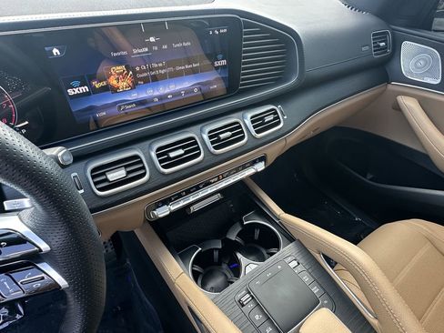 Certified 2024 Mercedes-Benz GLS 450 4MATIC image 32