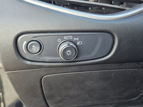 Used 2024 Chevrolet Malibu LT image 17