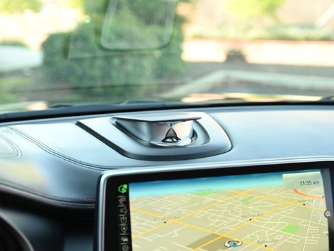 Used 2015 BMW X6 M image 28