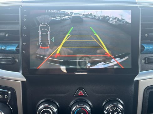 Used 2018 RAM 1500 Classic SLT image 19