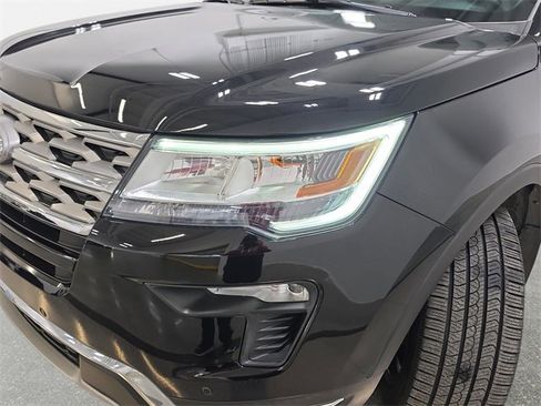 Used 2019 Ford Explorer Limited image 31