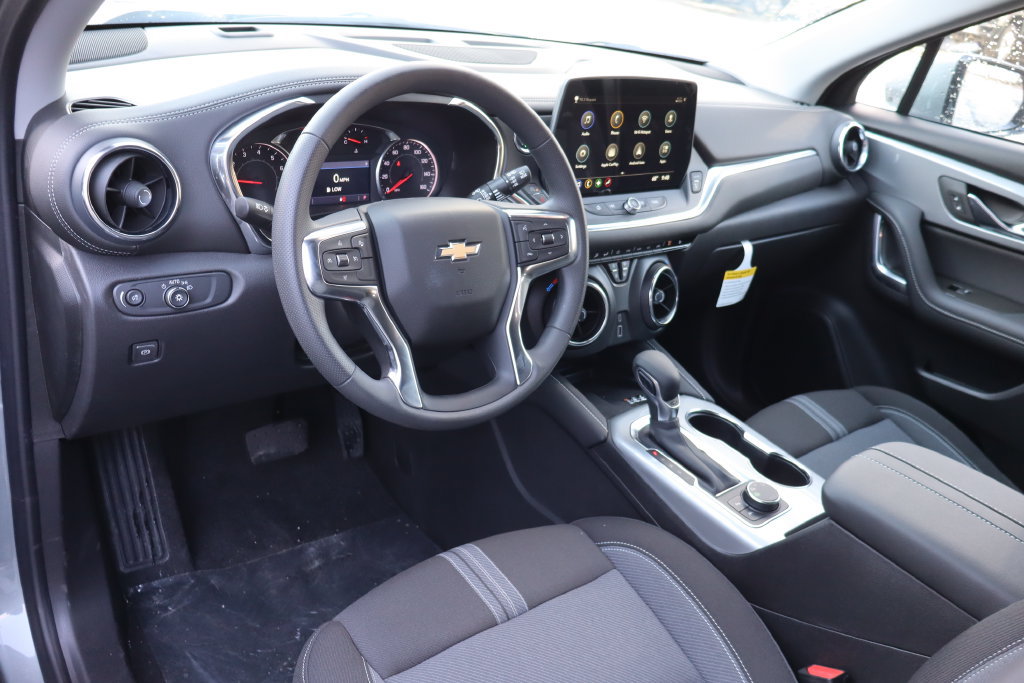 New 2026 Chevrolet Blazer LT w/ Convenience Package AWD/4WD image 5
