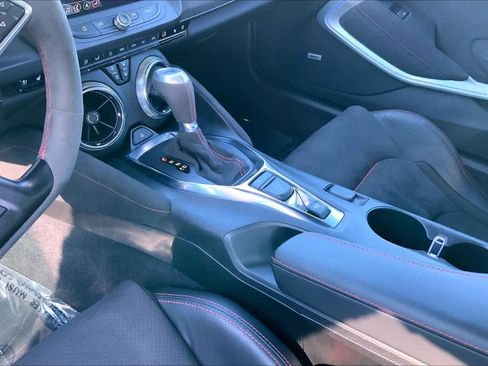 Used 2022 Chevrolet Camaro ZL1 image 33