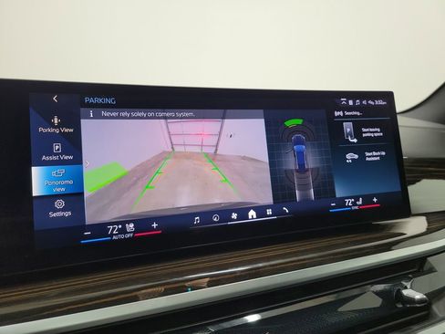 Used 2025 BMW X5 xDrive50e image 31