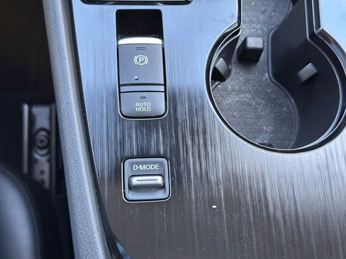 Used 2024 Nissan Rogue SV w/ SV Premium Package image 37