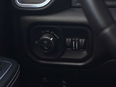Used 2022 RAM 1500 Laramie RWD image 22