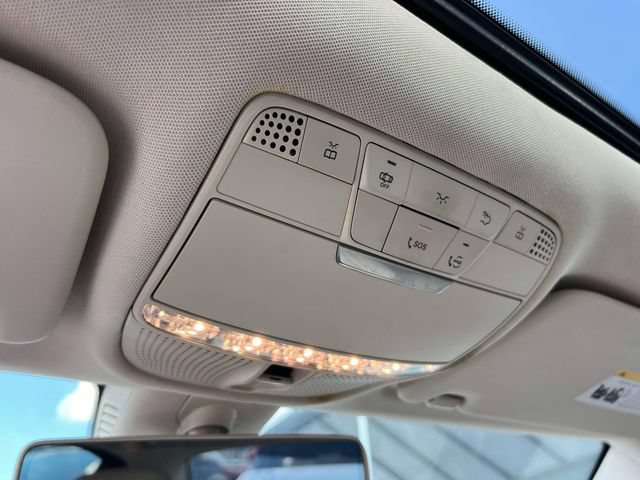 Used 2020 Mercedes-Benz C 300 Sedan w/ Premium Package image 38