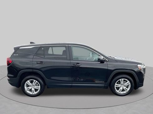 Used 2024 GMC Terrain SLE AWD/4WD image 33