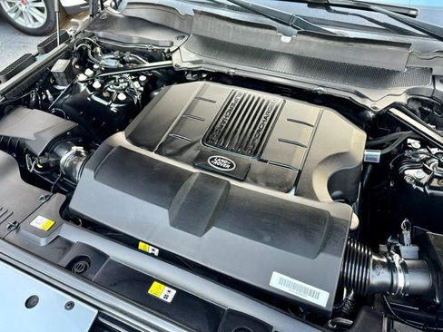 Used 2017 Land Rover Range Rover HSE image 6