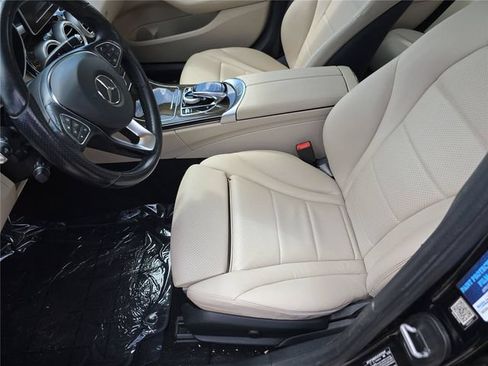 Used 2016 Mercedes-Benz C 300 4MATIC Sedan image 23