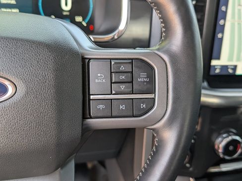Used 2022 Ford F150 Lariat w/ Equipment Group 502A High AWD/4WD image 23