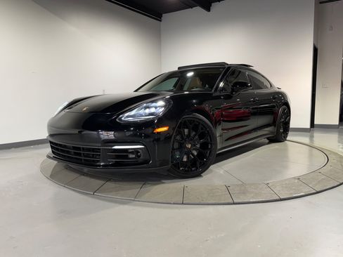 Used 2018 Porsche Panamera 4S AWD/4WD image 3