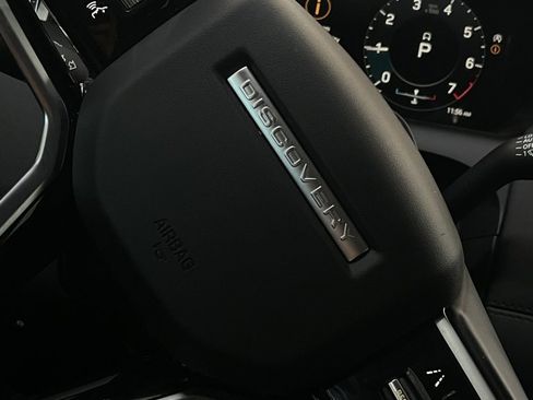 Used 2021 Land Rover Discovery Sport SE image 26