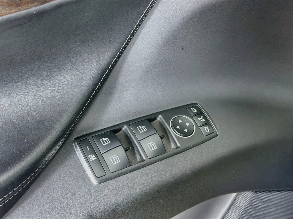 Used 2019 Tesla Model X AWD/4WD image 17