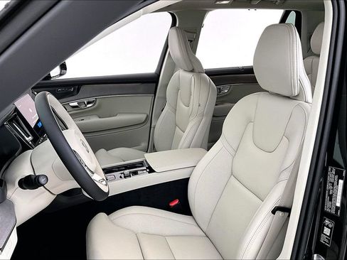 New 2026 Volvo XC90 T8 Ultra w/ Protection Package Premier AWD/4WD image 34
