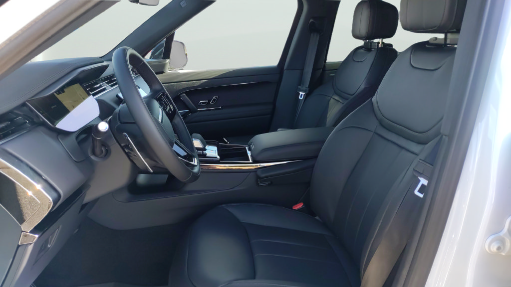 New 2026 Land Rover Range Rover Sport Dynamic SE AWD/4WD image 16