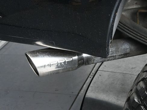 Used 2016 Ford F250 XLT w/ FX4 Off-Road Package image 9