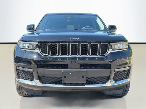 Used 2023 Jeep Grand Cherokee L Limited image 3