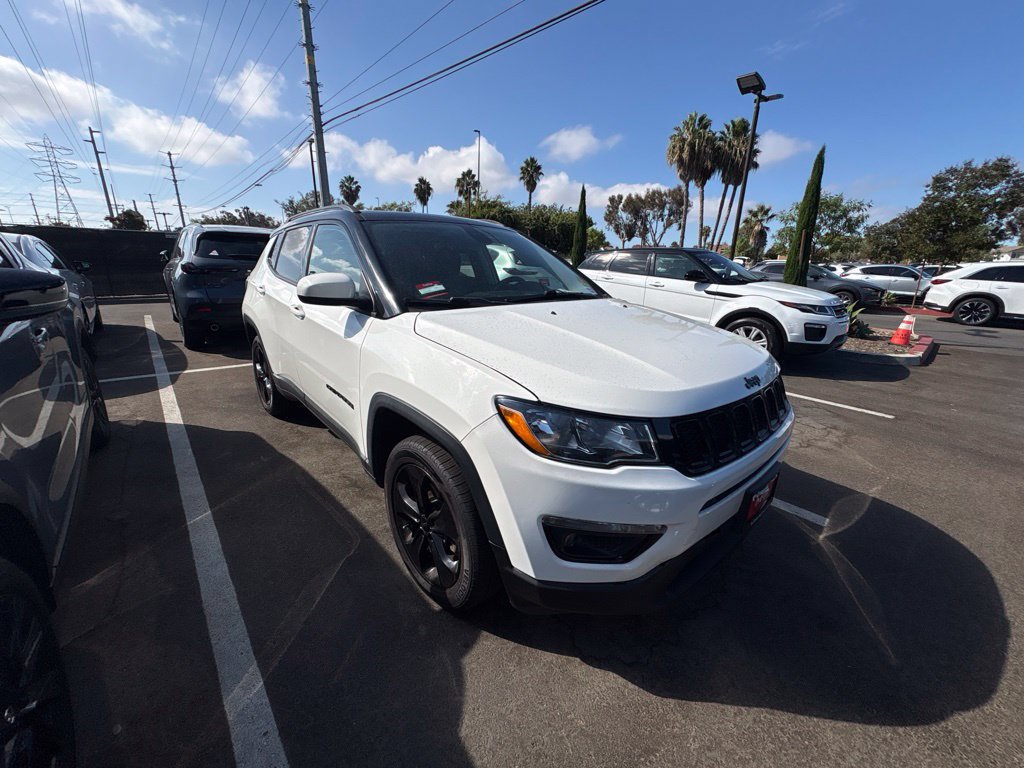 Used 2018 Jeep Compass Latitude w/ Popular Equipment Group AWD/4WD image 4