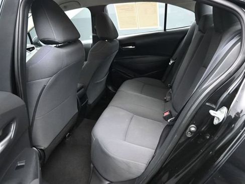 Used 2020 Toyota Corolla LE FWD image 8