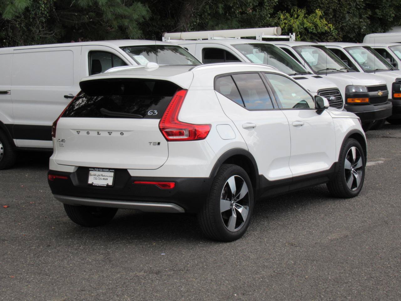 Used 2019 Volvo XC40 T5 Momentum AWD/4WD image 5