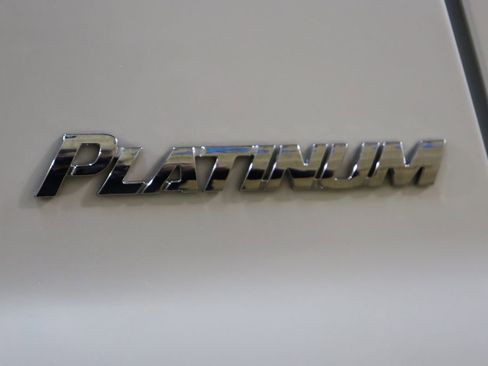 Used 2013 Toyota Sequoia Platinum RWD image 17