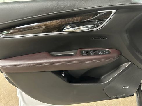 Used 2020 Cadillac XT6 Premium Luxury AWD/4WD image 14