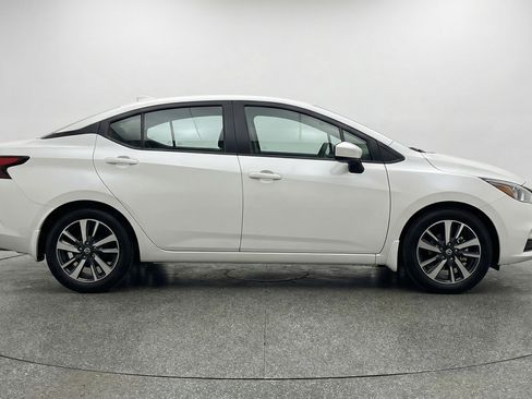 Used 2025 Nissan Versa SV image 11