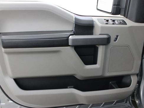 Used 2020 Ford F150 XLT image 15