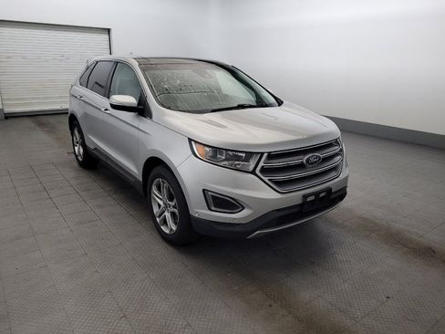 Used 2016 Ford Edge Titanium w/ Equipment Group 302A AWD/4WD image 13